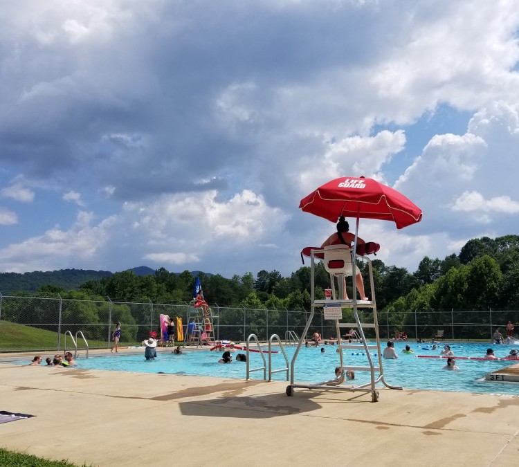 Hominy Valley Pool (Candler,&nbspNC)